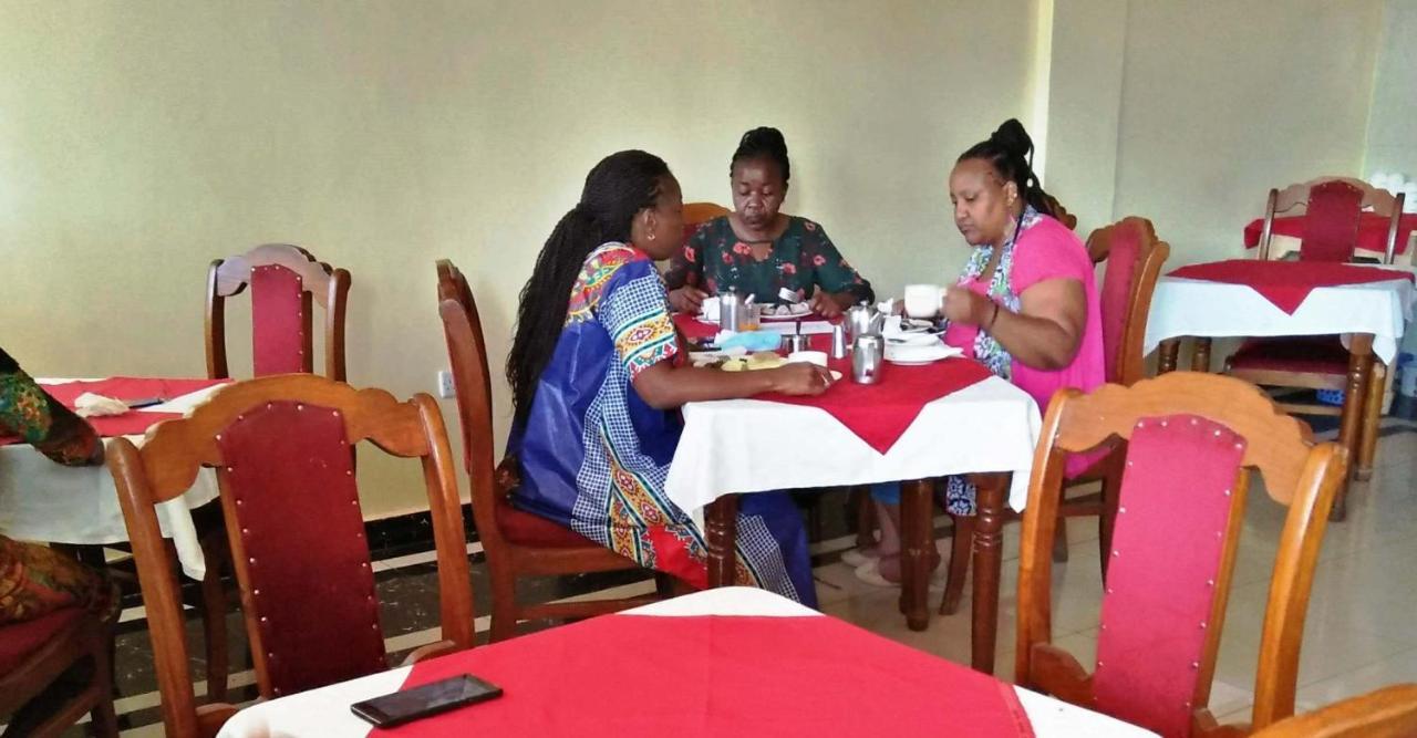 Bomen Hotel Isiolo Kültér fotó