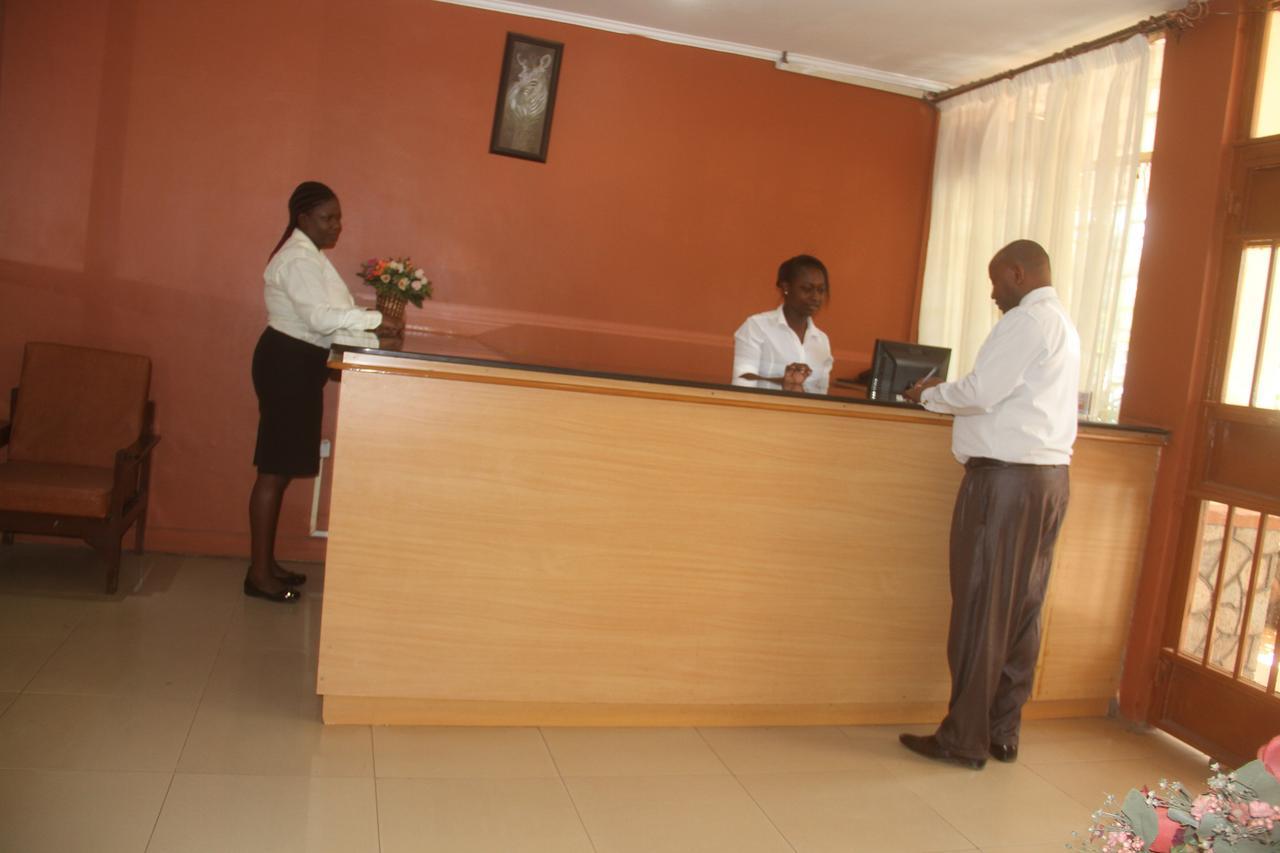 Bomen Hotel Isiolo Kültér fotó