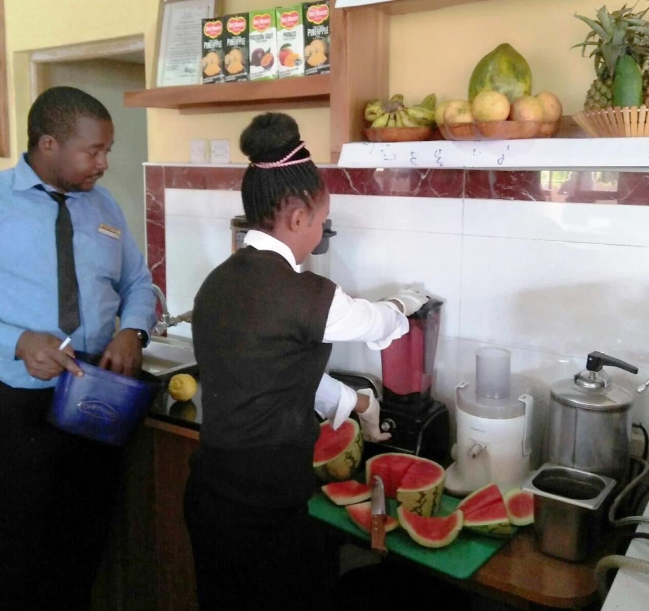 Bomen Hotel Isiolo Kültér fotó
