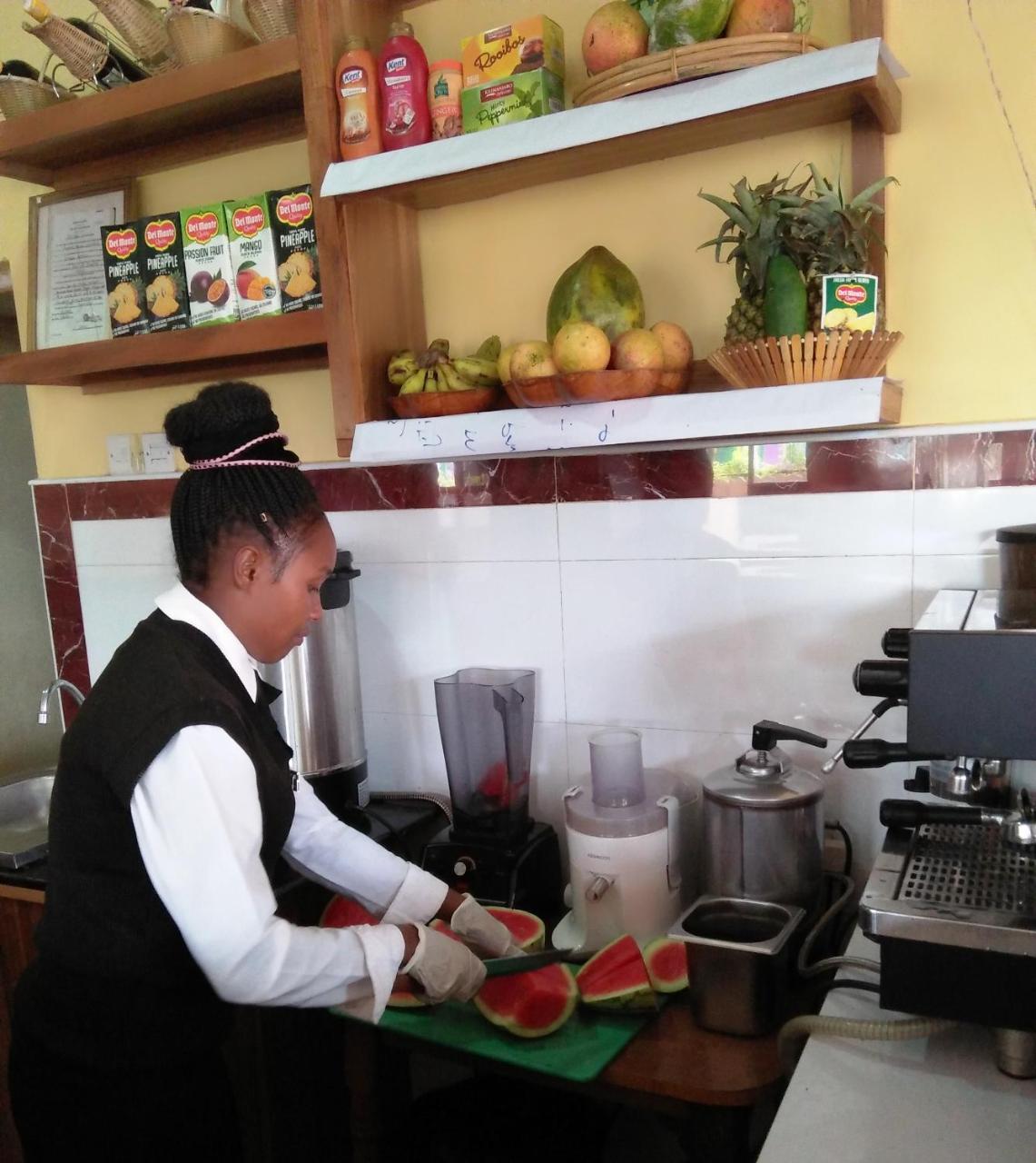 Bomen Hotel Isiolo Kültér fotó