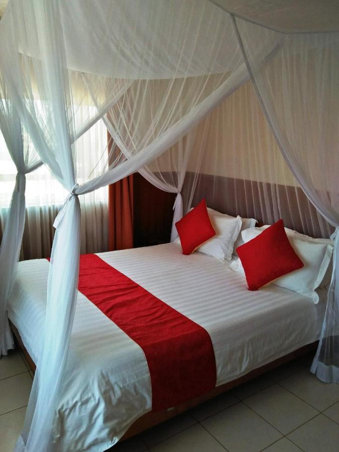 Bomen Hotel Isiolo Kültér fotó