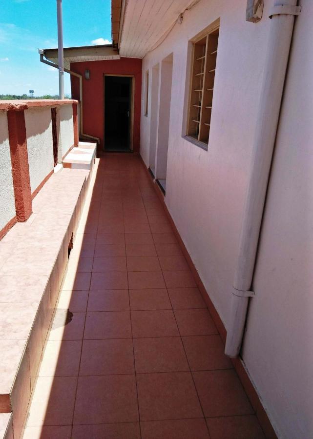 Bomen Hotel Isiolo Kültér fotó